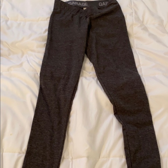 ✨2 for $15✨ Garage gray leggings/tights - Picture 1 of 1